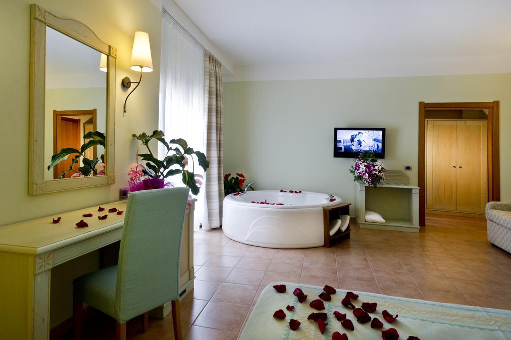 Double Room Spa Bath