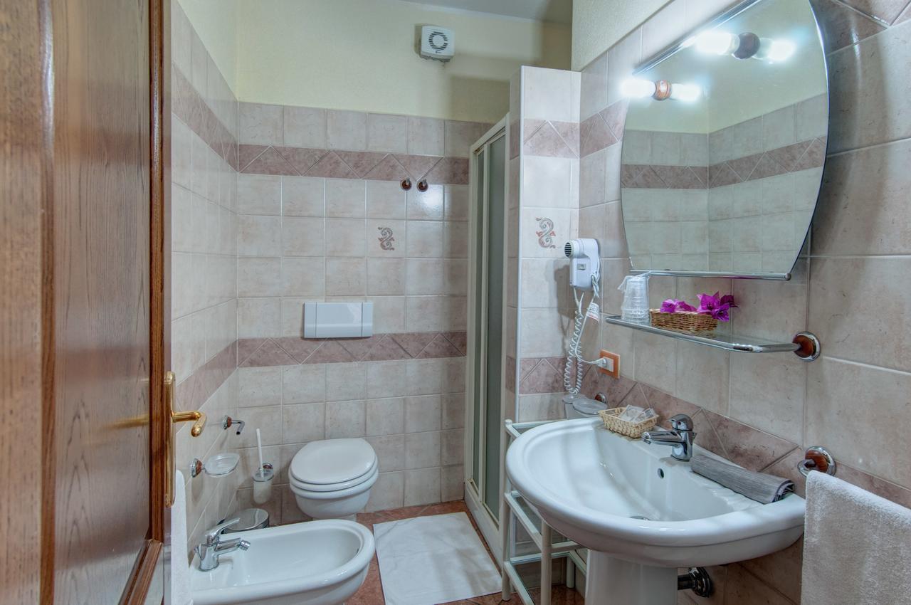Single Room,1446525460:JPEG